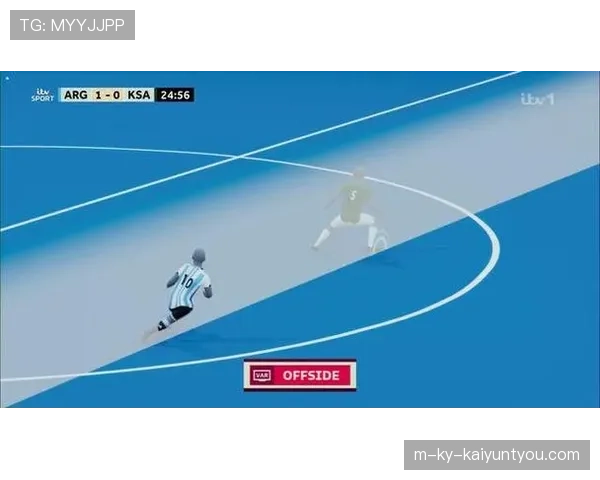 延迟举旗规则如何避免误判？一文看懂VAR时代的越位判定逻辑