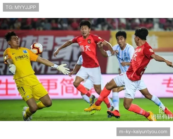 出界规则整球越过边线才算出界及裁判判定要点