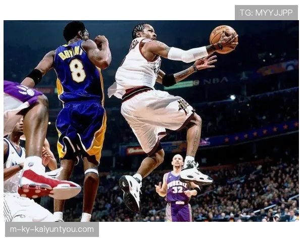 米卡尔·布里奇斯利用无球切入拉开空间提升防守回合效率