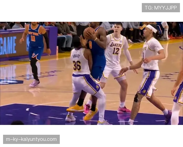 进攻犯规的判定标准：哪些身体接触会被视为非法进攻？